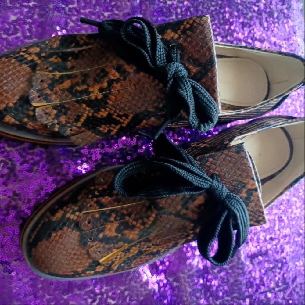 Platform shoes